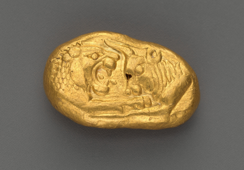 Лидийский золотой статер с царскими знаками льва и быка, отчеканенный между 560 и 546 гг. до н. э. (источник: The Metropolitan Museum of Art) 